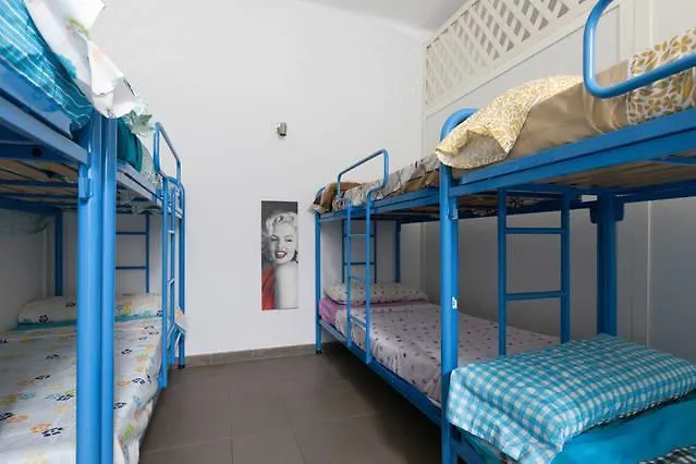 Bedcelona Hostel-1
